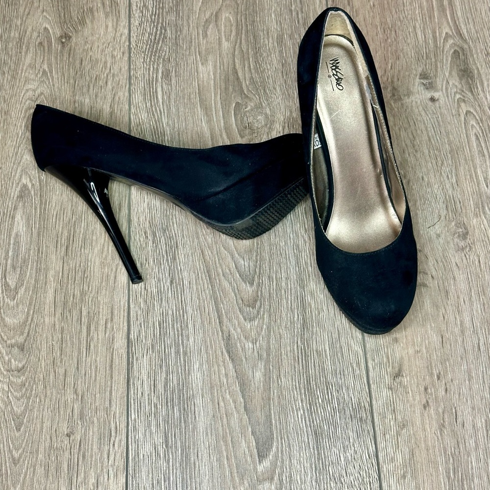 Women’s size 8 1/2 heels